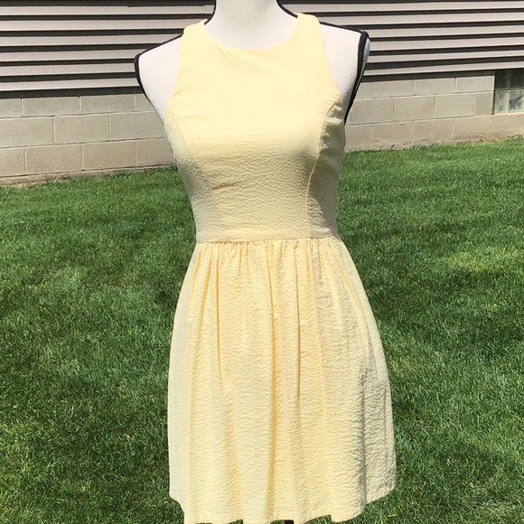 B Darlin Dresses & Skirts - 🌸3 for $16 Item NWT B Darlin Sleeveless Dress